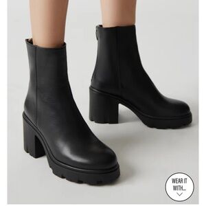 Steve Madden Goucho Black Boots - size 7